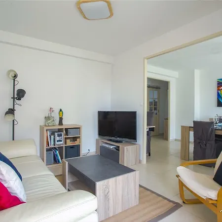 Spacious 2 Bedroom Near City Centre - Dodo Et Tartine