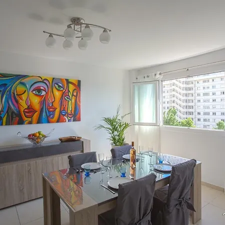 Spacious 2 Bedroom Near City Centre - Dodo Et Tartine Apartamento Tolón